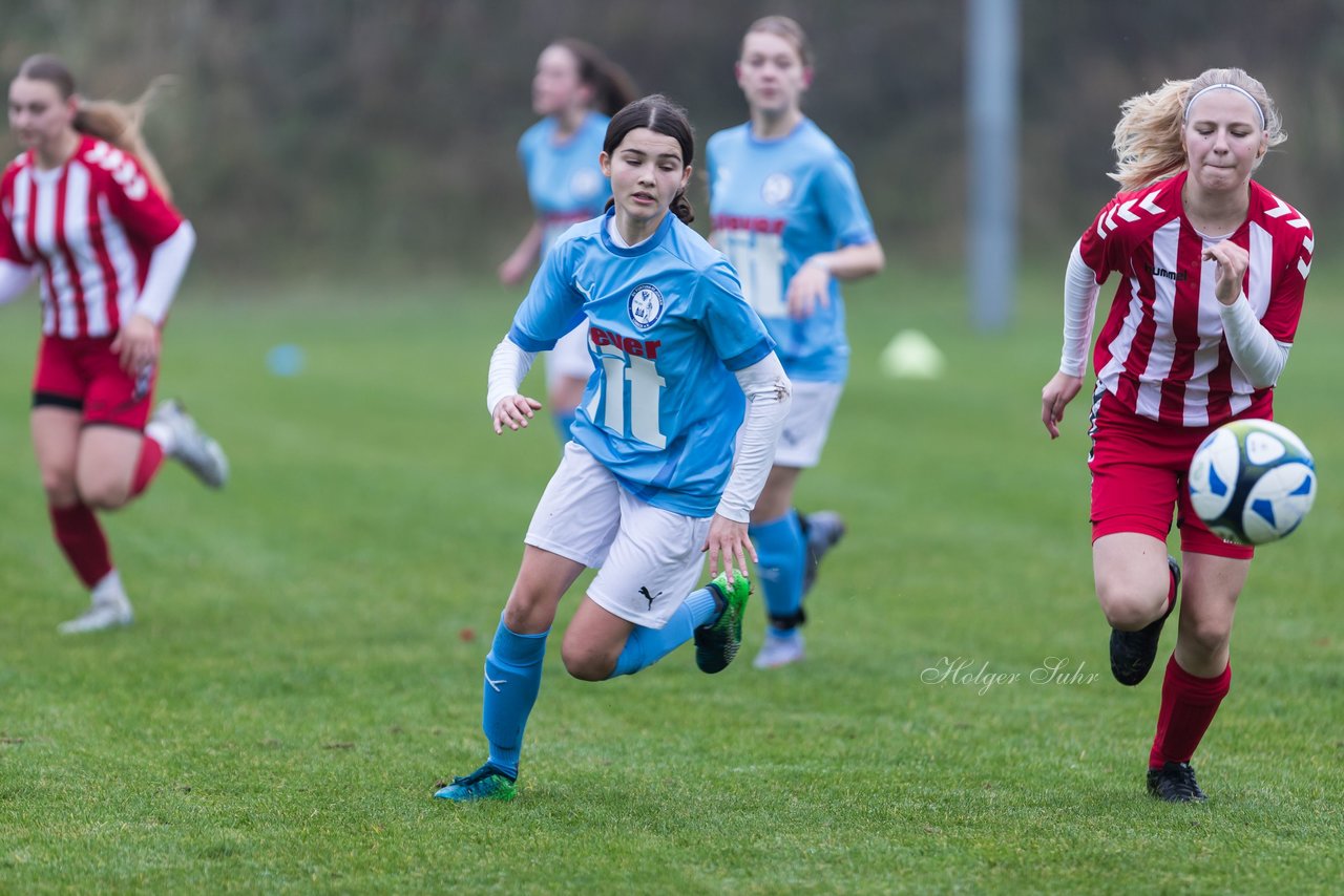 Bild 98 - wBJ TuS Tensfeld - SV Fortuna St. Juergen